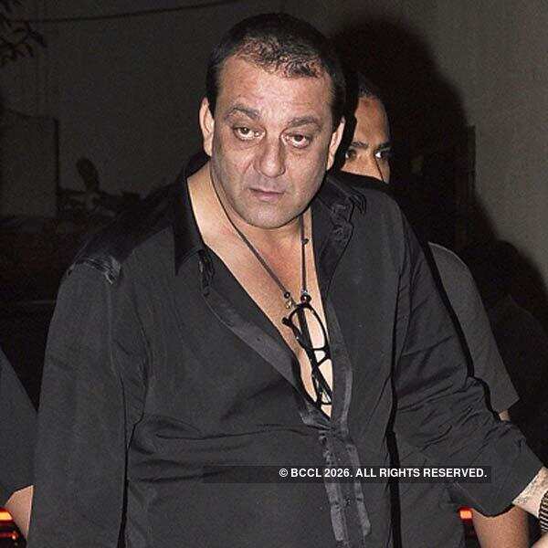 Dutt to make paper bags, earn Rs.25 a day