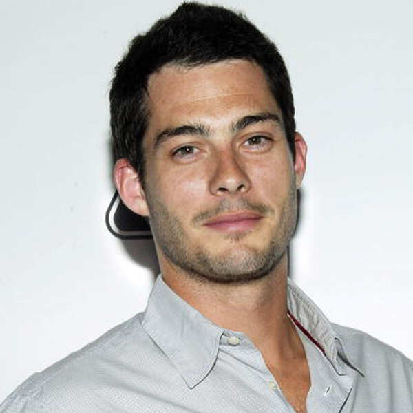 Jennifer Love Hewitt is pregnant!