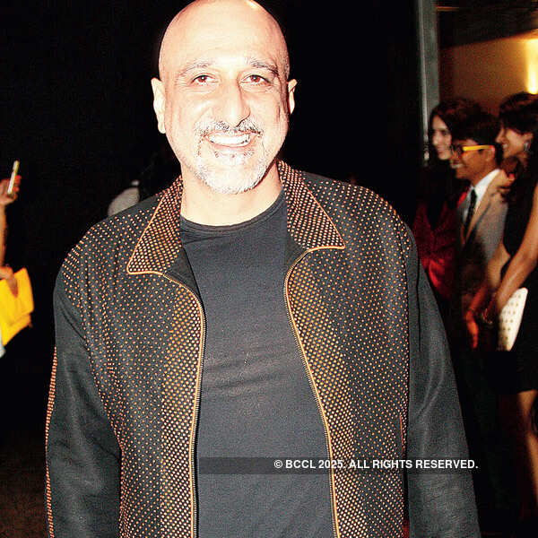 A fashionable evening