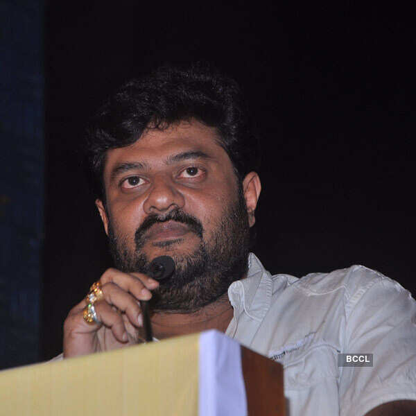 Thillu Mullu press meet