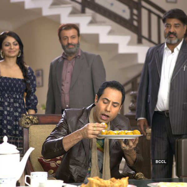 Neeru Bajwa And Binnu Dhillon In A Still From Punjabi Movie Jihne Mera ...