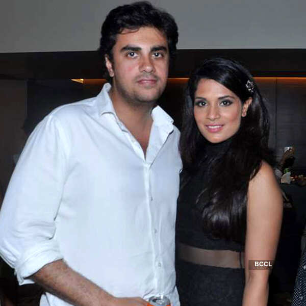 Richa hosts Fukrey screening