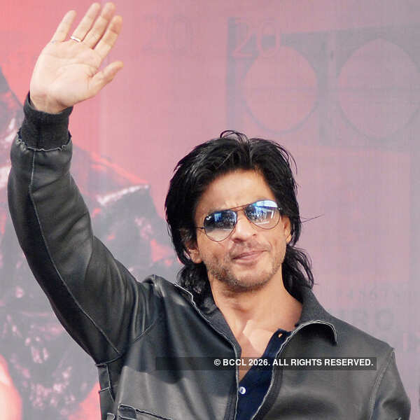 SRK voted India's most popular father