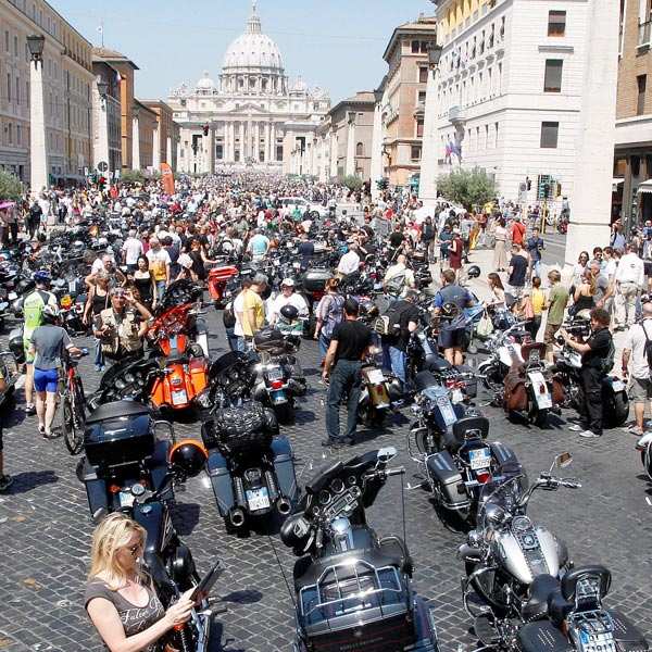 Pope blesses hundreds of Harley Davidsons