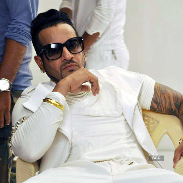 Zaalim Dilli: On the sets