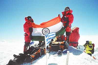 2004: Indian Navy Expedition