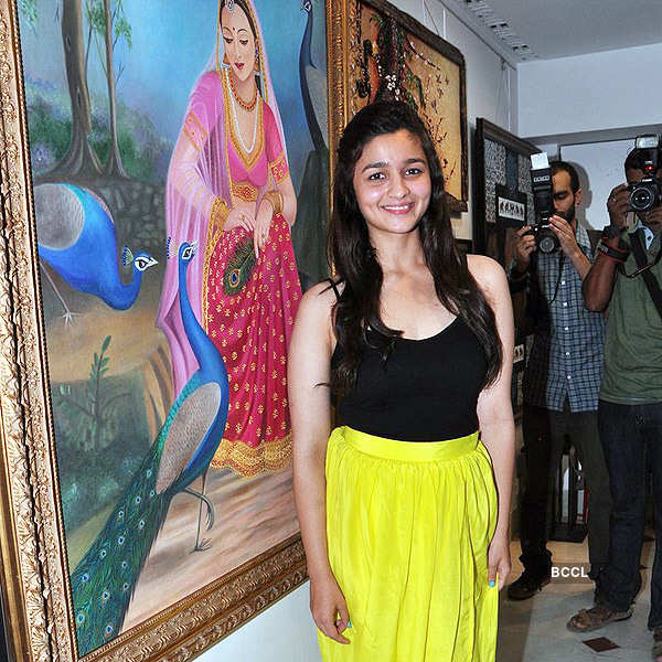 Alia launches painting exhibition