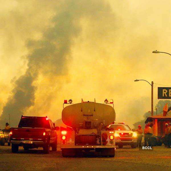 19 firefighters die battling US fire