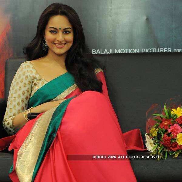 Ranveer, Sonakshi in Ahmedabad