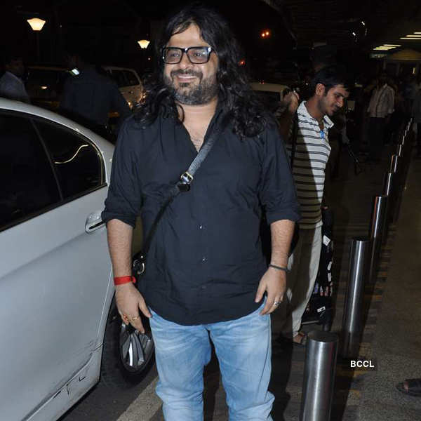 Celebs leave for IIFA 2013