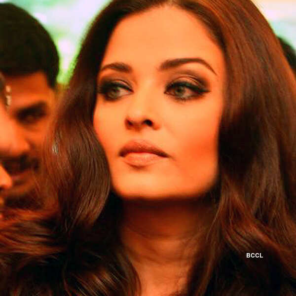 Ash at jewellery store launch