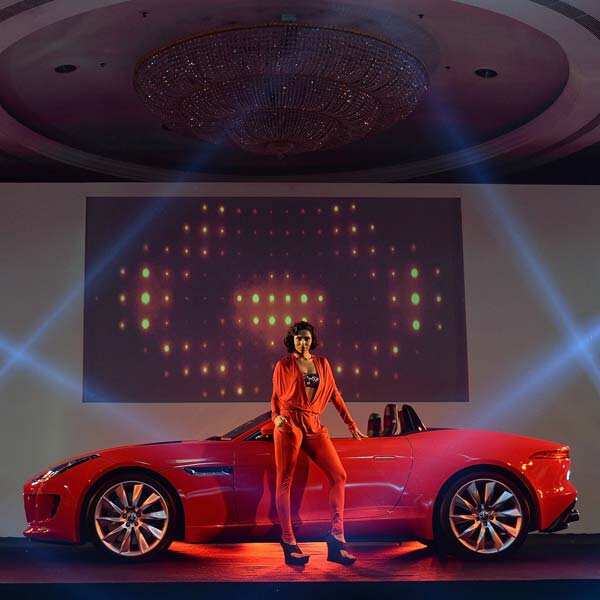 Launch: Jaguar F-Type