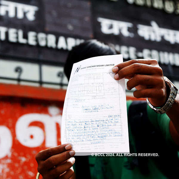 India shuts 163yr old telegram service
