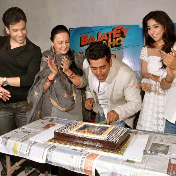 Bajatey Raho: Promotion