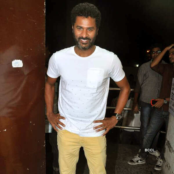 Ramaiya Vastavaiya: Screening