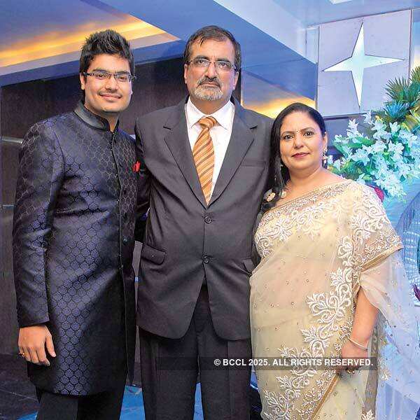 Prerana, Neeraj Hirwani's wedding party