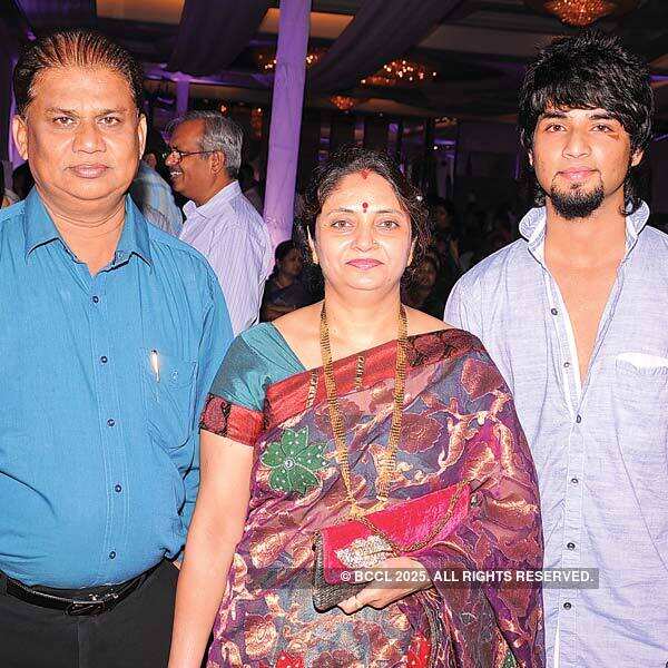 Vijay, Shruti's reception party