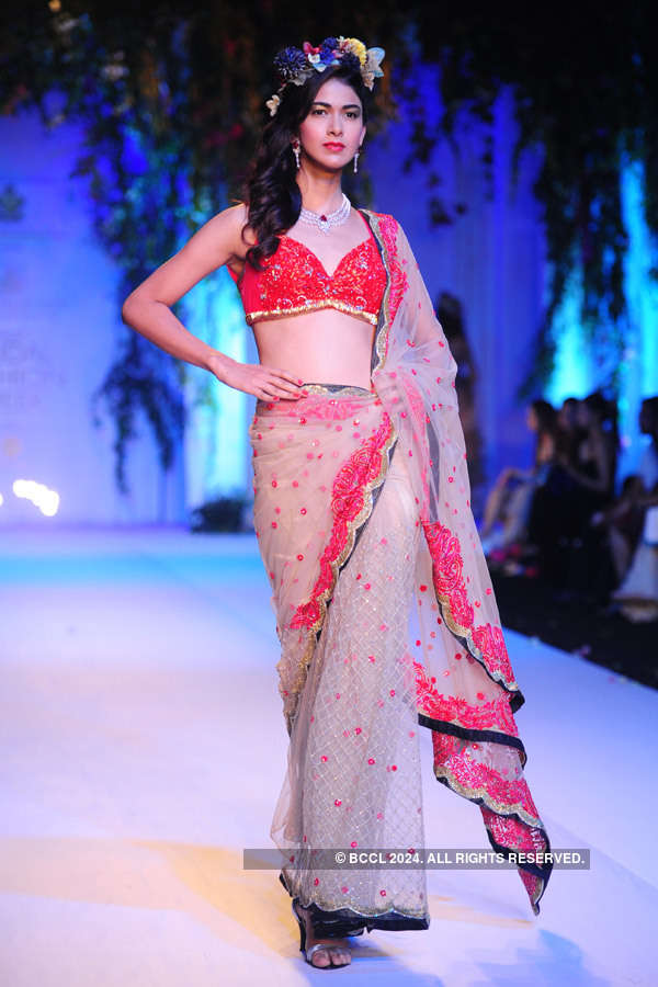 IBFW 2013: Day 3: Falguni & Shane Peacock