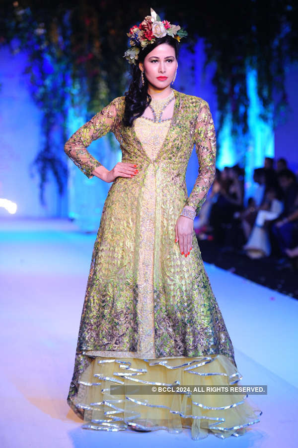 IBFW 2013: Day 3: Falguni & Shane Peacock