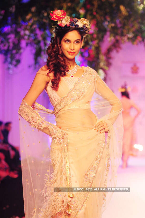 IBFW 2013: Day 3: Falguni & Shane Peacock