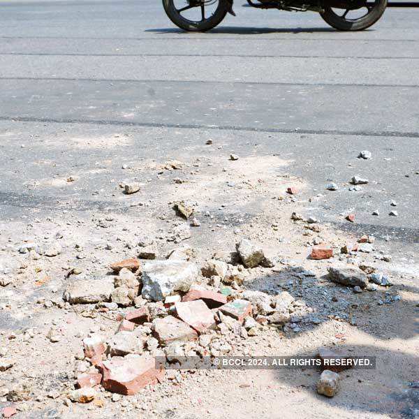 Biker killed, injured in firing by Delhi cops