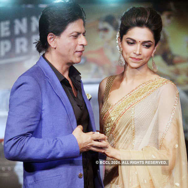 SRK-Dips promote Chennai Express