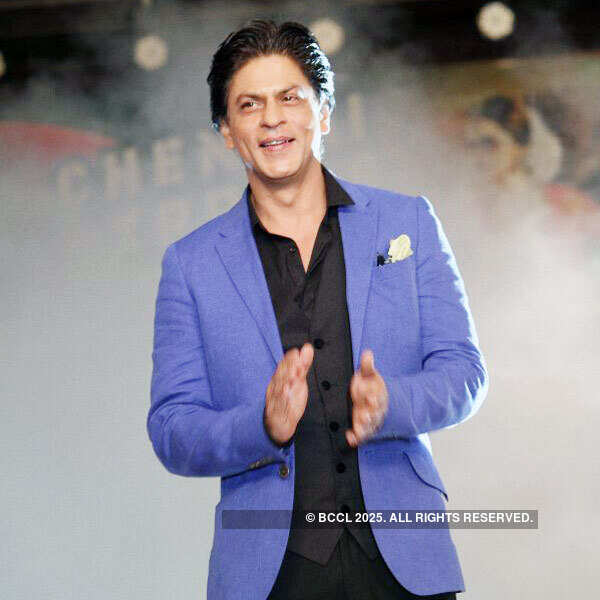 SRK-Dips promote Chennai Express