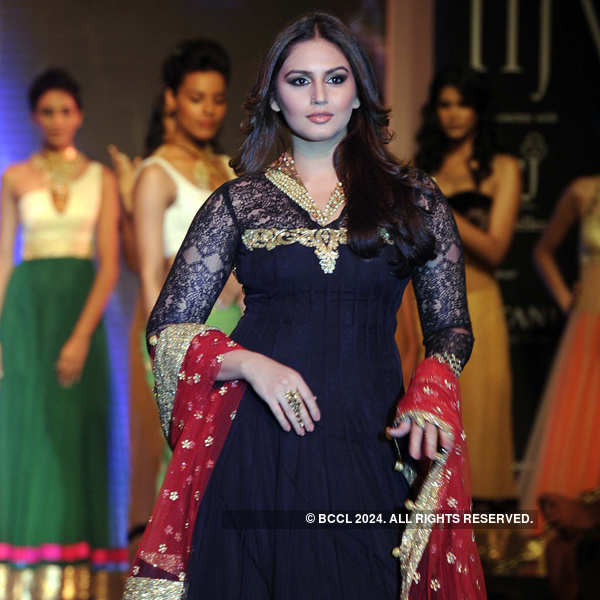 IIJW '13: Auro Gold