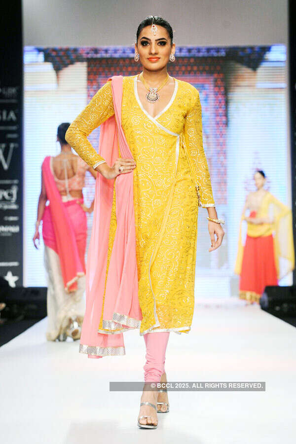 IIJW'13: Jewels Trendz