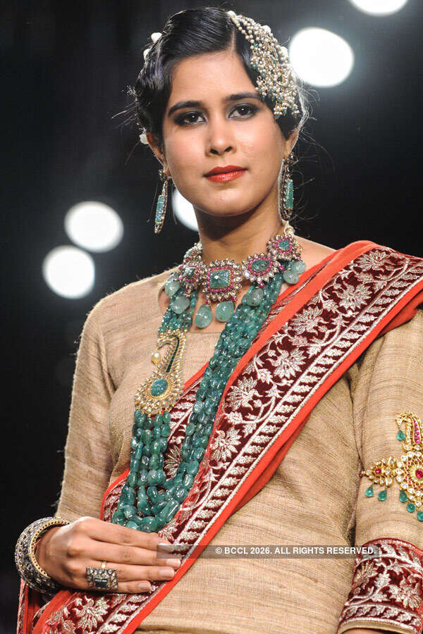 IIJW'13: Golecha Jewels