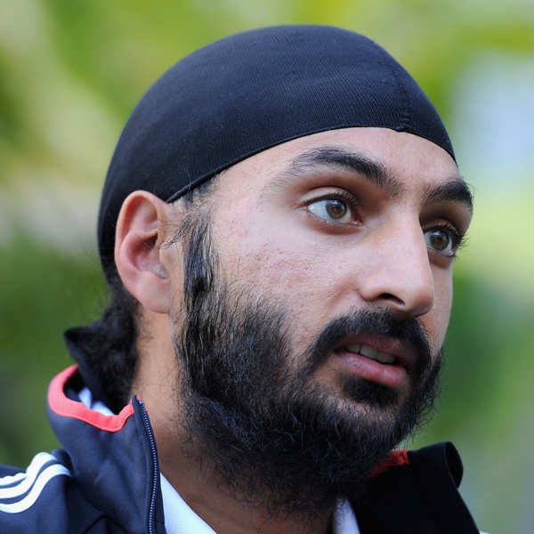 'Pissed-off' Monty Panesar in toilet trouble