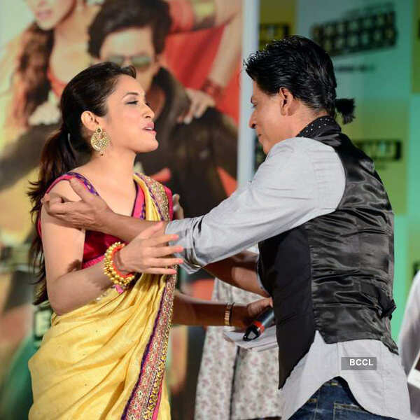 SRK promotes Chennai Express
