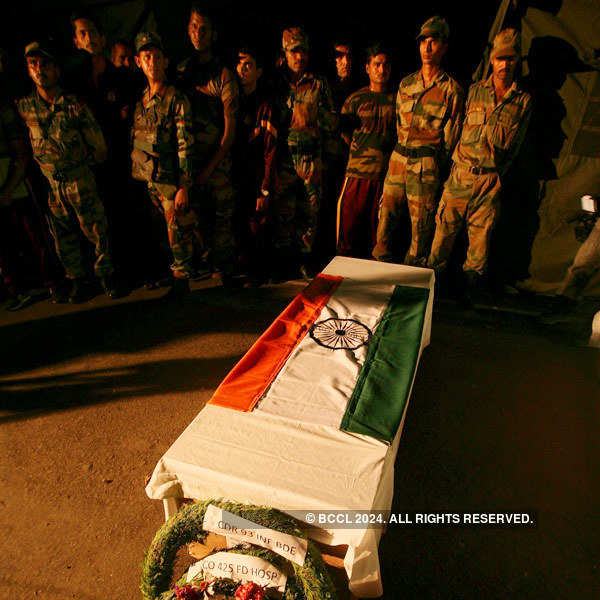 Pakistan kills 5 Indian soldiers