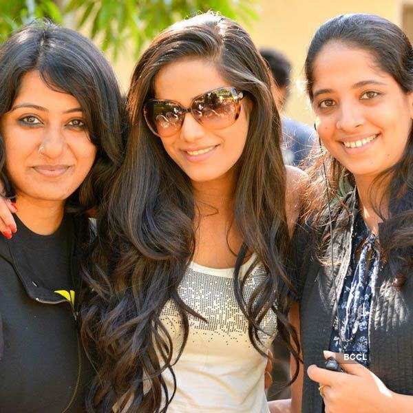 Poonam Pandey poses with crew members on the sets of Bollywood movie ...