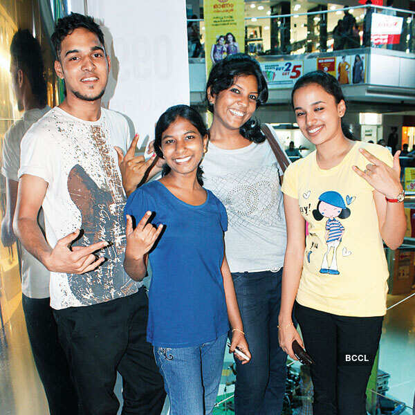 Youngsters celebrat Eid in Kerala