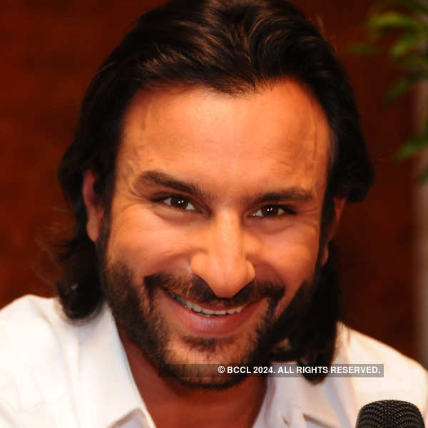 Saif Ali Khan turns 43!