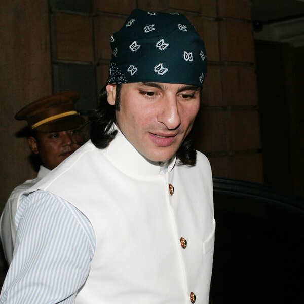 Saif Ali Khan turns 43!