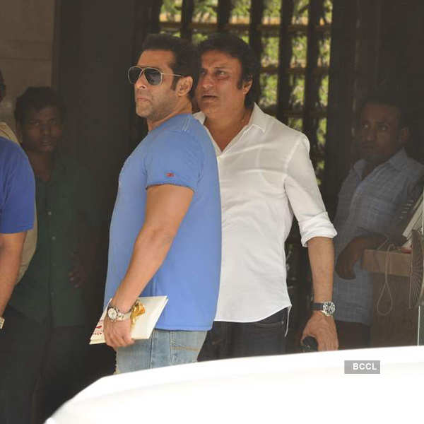 Salman's family outing