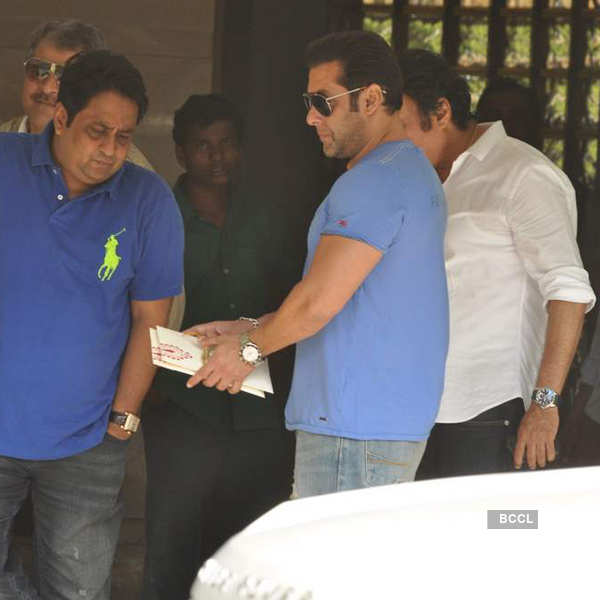 Salman's family outing