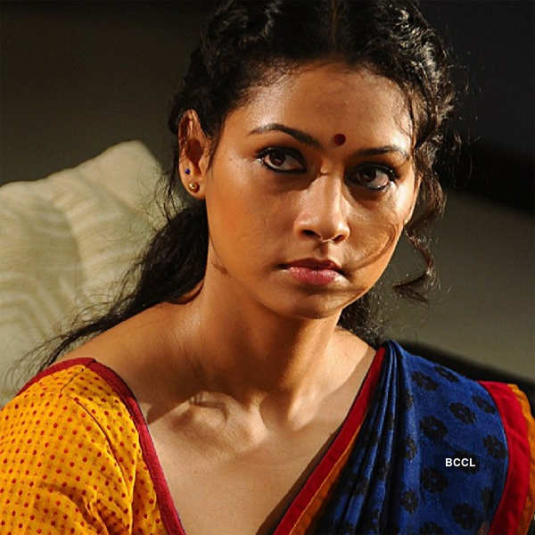actress pooja umashanka recent tamil movie 2018