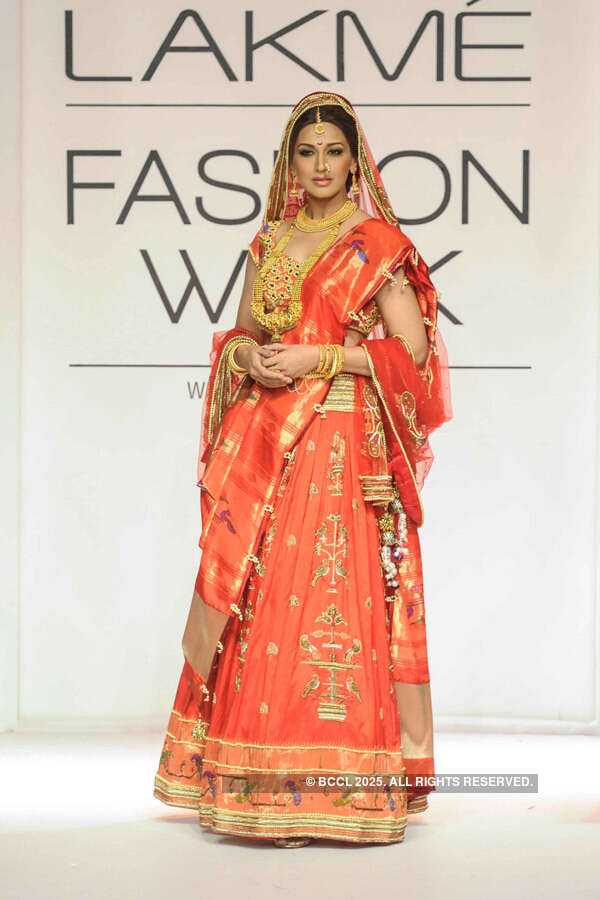 LFW'13: Harshitaa Chatterjee Deshpande