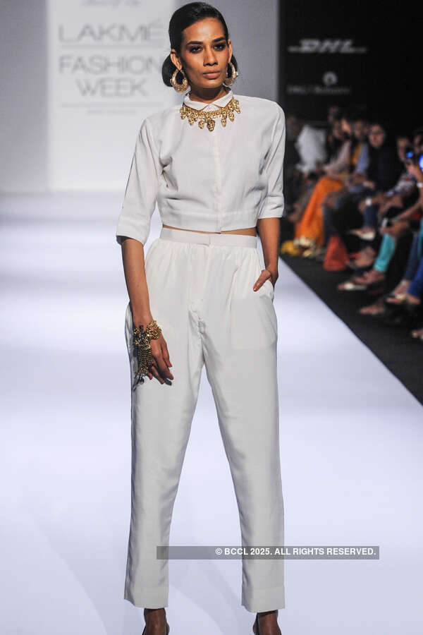 LFW'13: Jinali Sutariya & Heena Surani