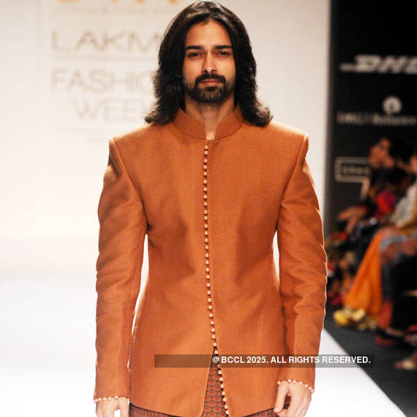 LFW'3: Sonam & Paras Modi