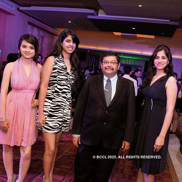 Grooming session of Mirchi Queen Bee 2013