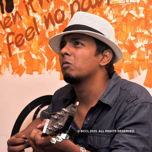 City musicians gather at Cafella