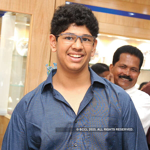 Marathe Jewellers' 3rd store opening