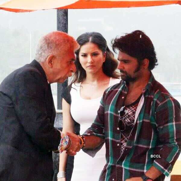 Jackpot: Working stills