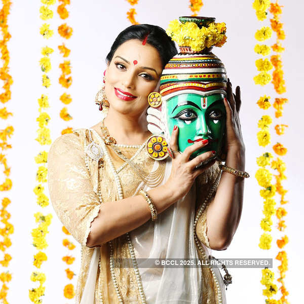 Shwetha Menon's Onam special photoshoot 