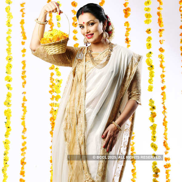 Shwetha Menon's Onam special photoshoot 