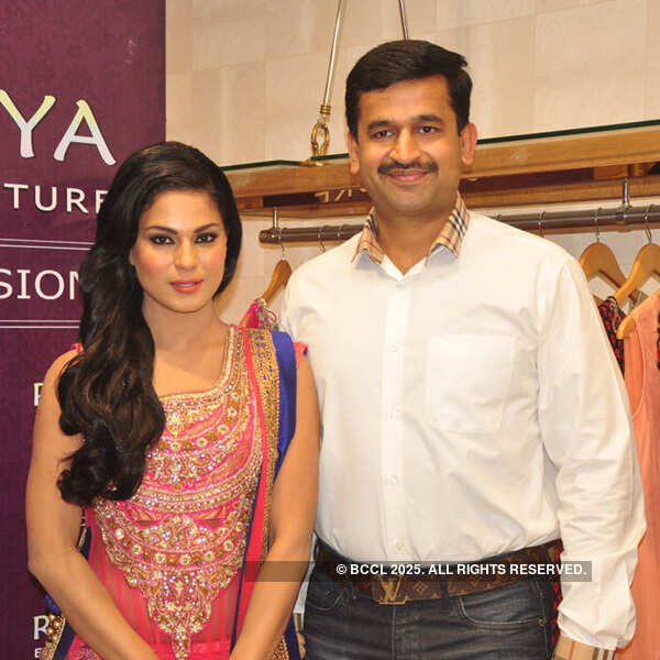 Veena @ Rabhya store launch